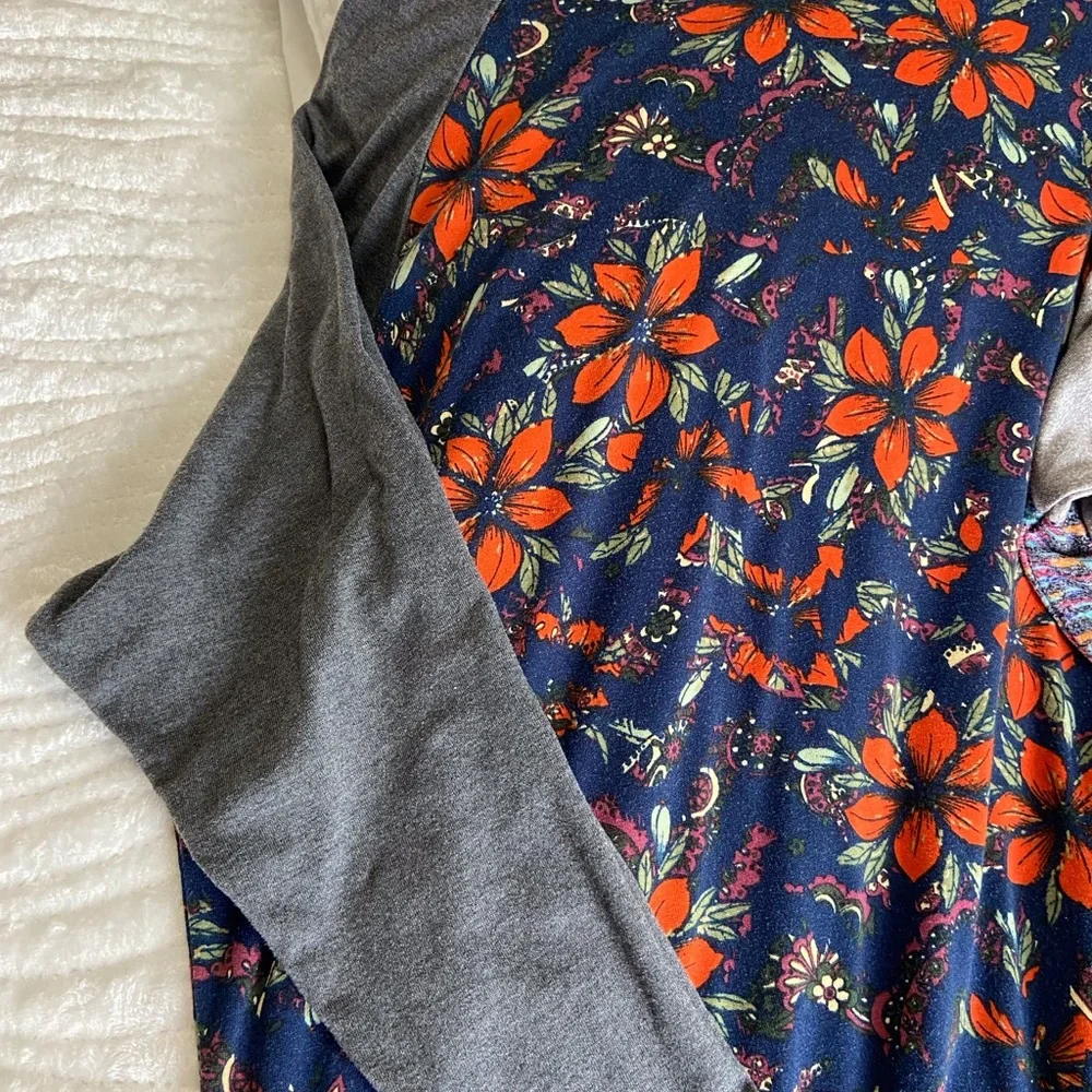 Lula Roe bundle - Picture 2 of 3